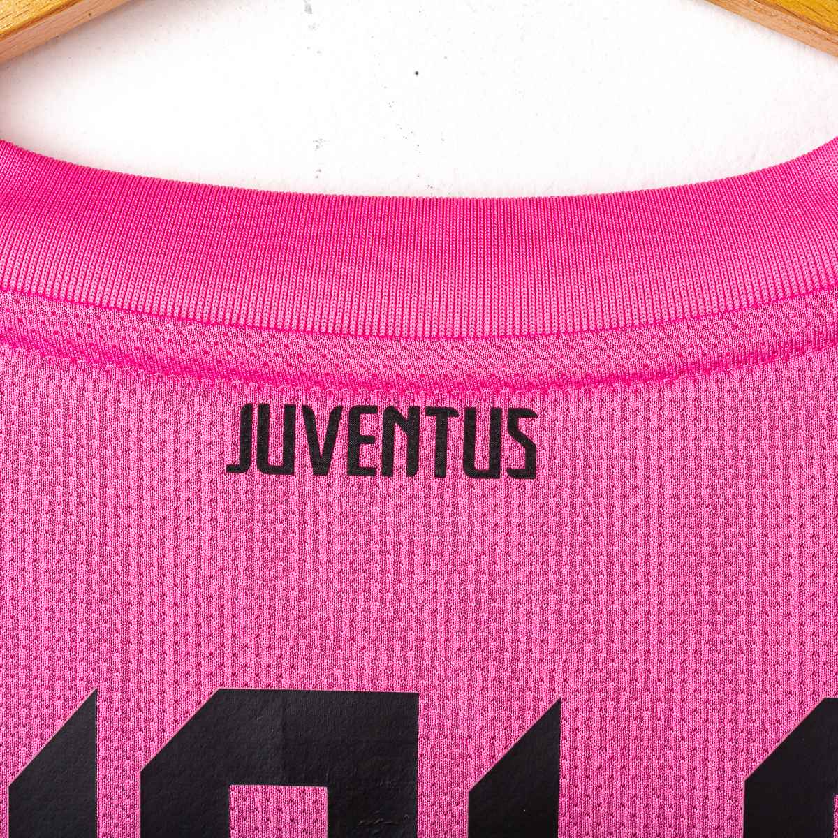 Juventus Nike Balocco Pirlo 21 2011/2012 Away Shirt