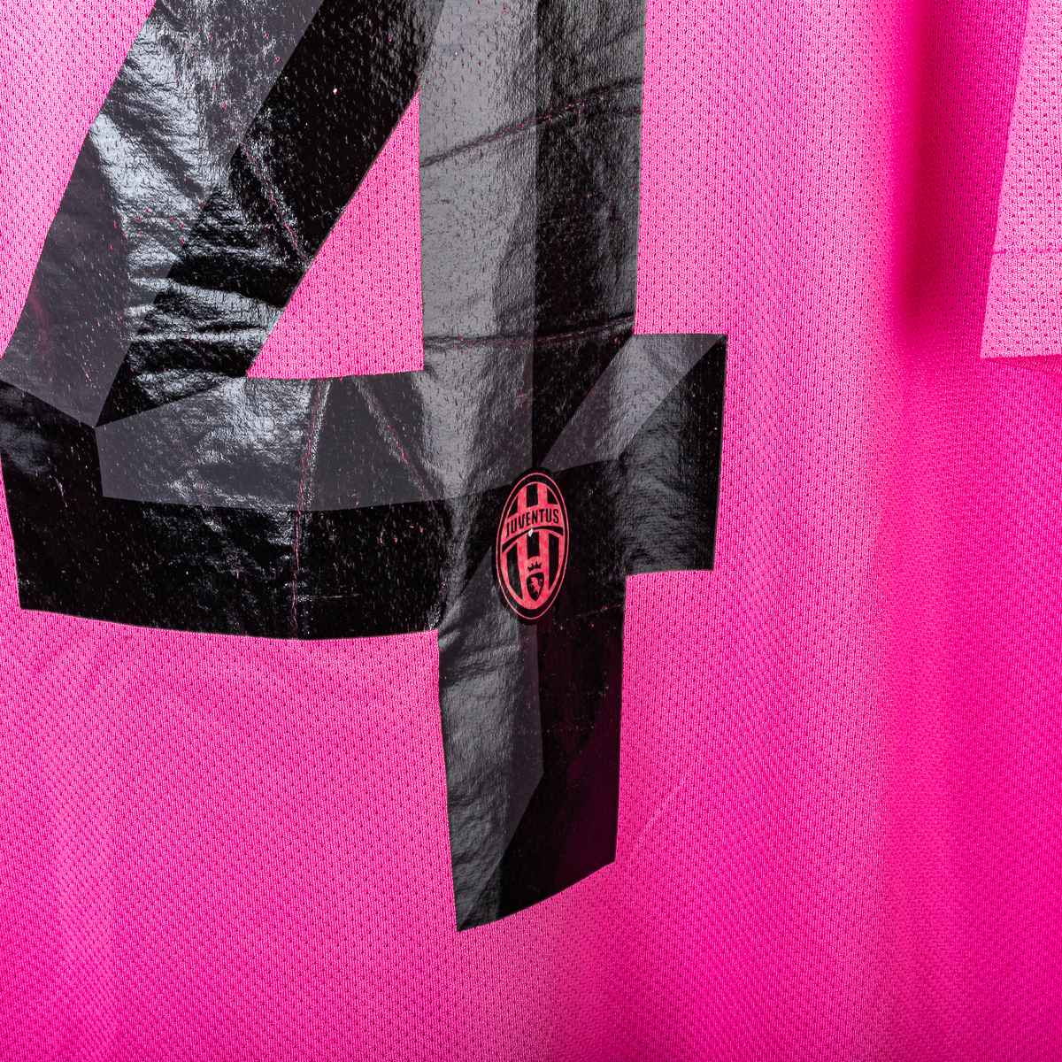 Juventus Nike Vucinic 14 2011/2012 Away Shirt