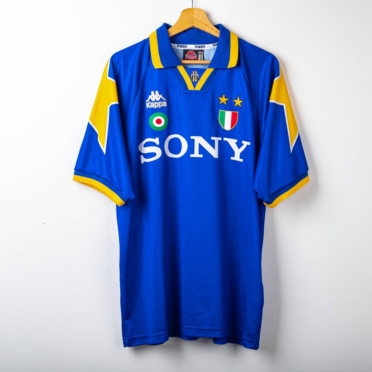 Juventus Kappa Sony 1995/1996 Away Shirt