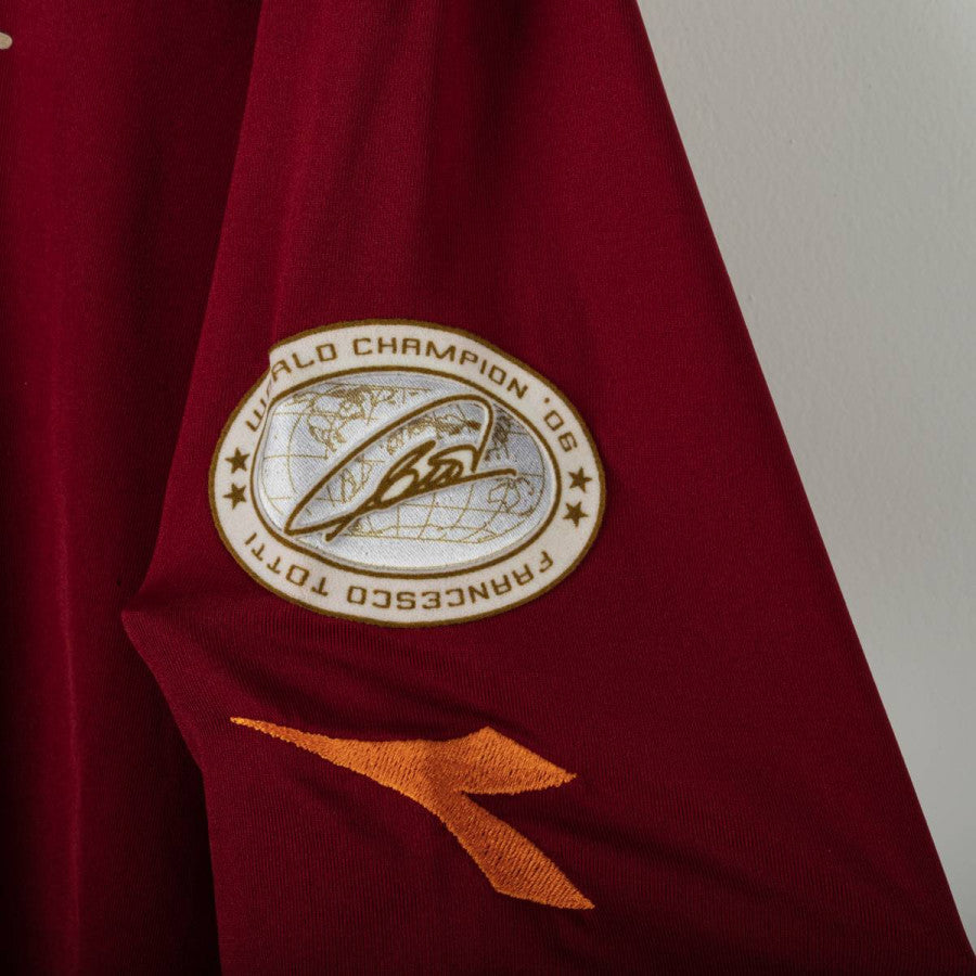 Cofanetto Maglia Home Roma Diadora Totti 10 2006/2007 Limited Edition by DIADORA - Home (10)
