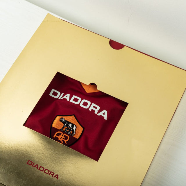 Cofanetto Maglia Home Roma Diadora Totti 10 2006/2007 Limited Edition by DIADORA - Home