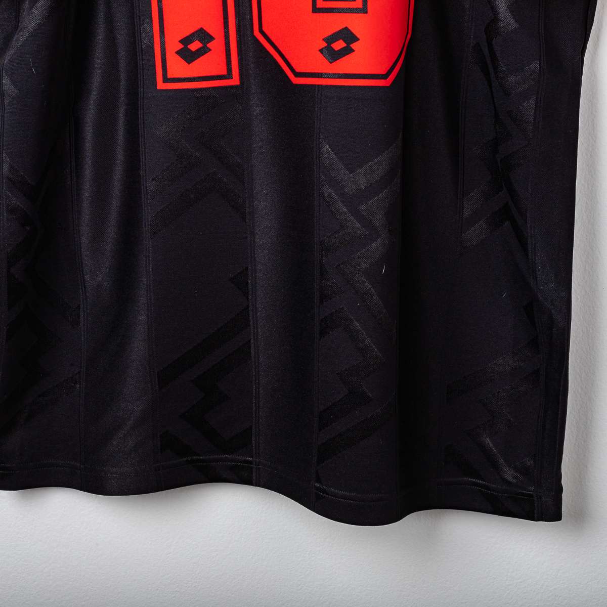 AC Milan Lotto Baggio 18 Third Shirt 1996/1997