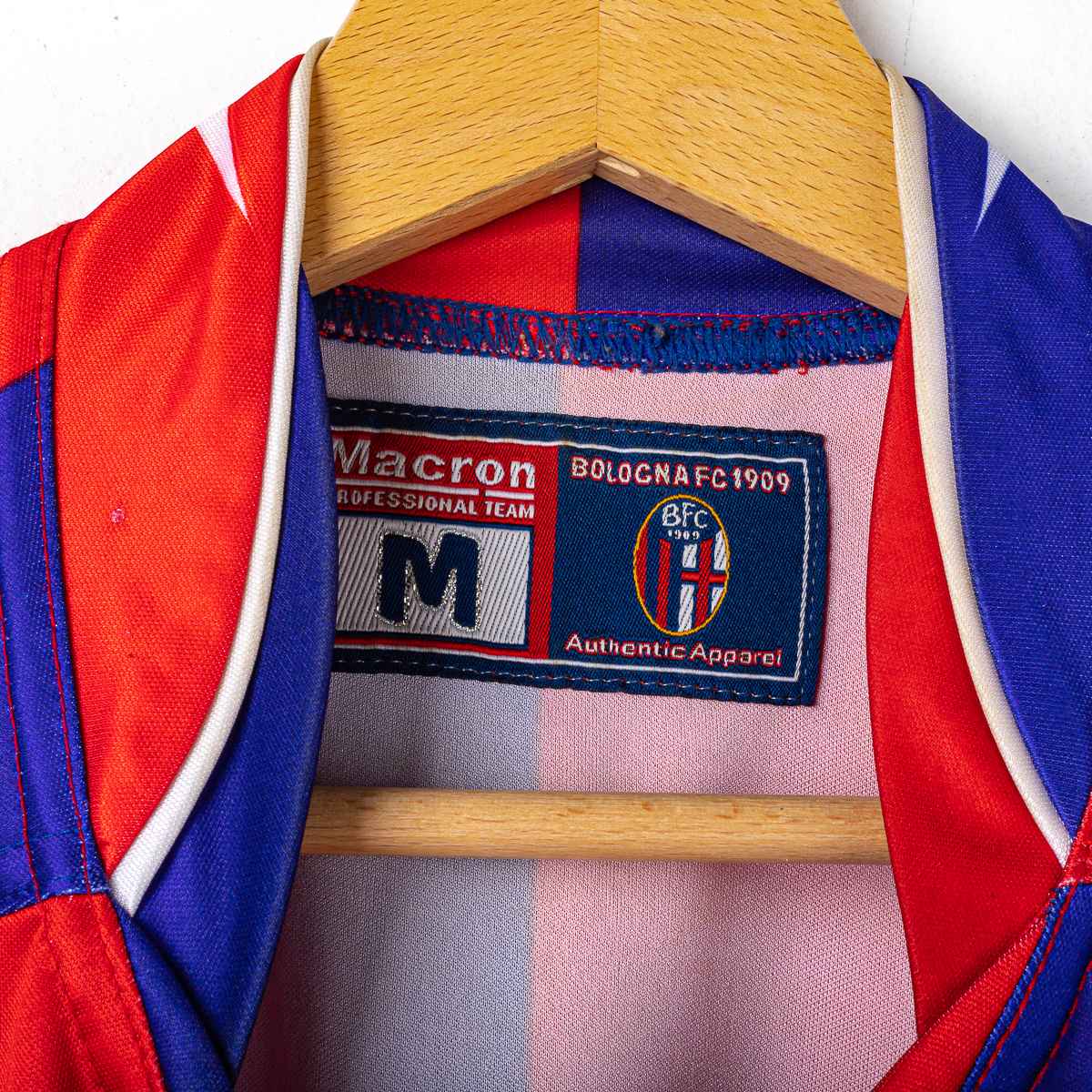 Bologna Macron Amica Chips 2004/2005 Home Shirt