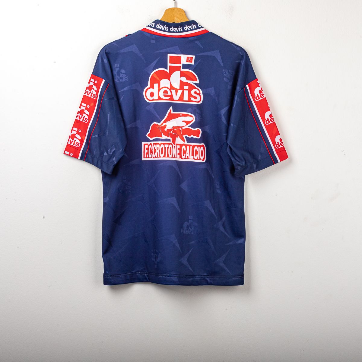 T-shirt allenamento crotone devis 1998/1999