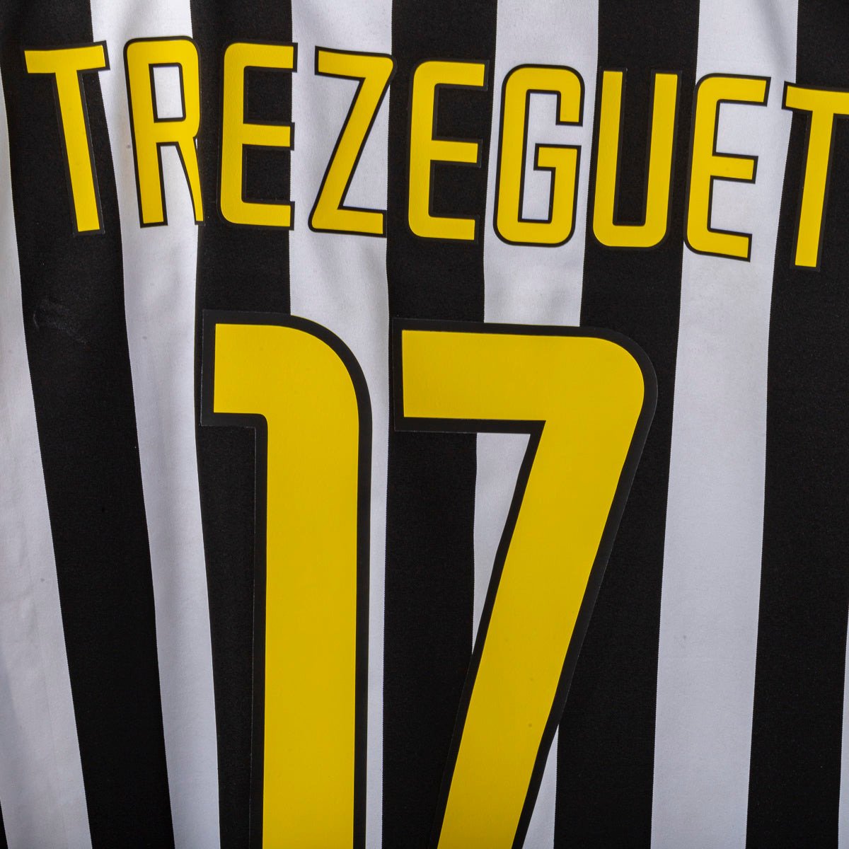 Maglia Home Juventus Nike Fastweb Trezeguet 17 2003/2004