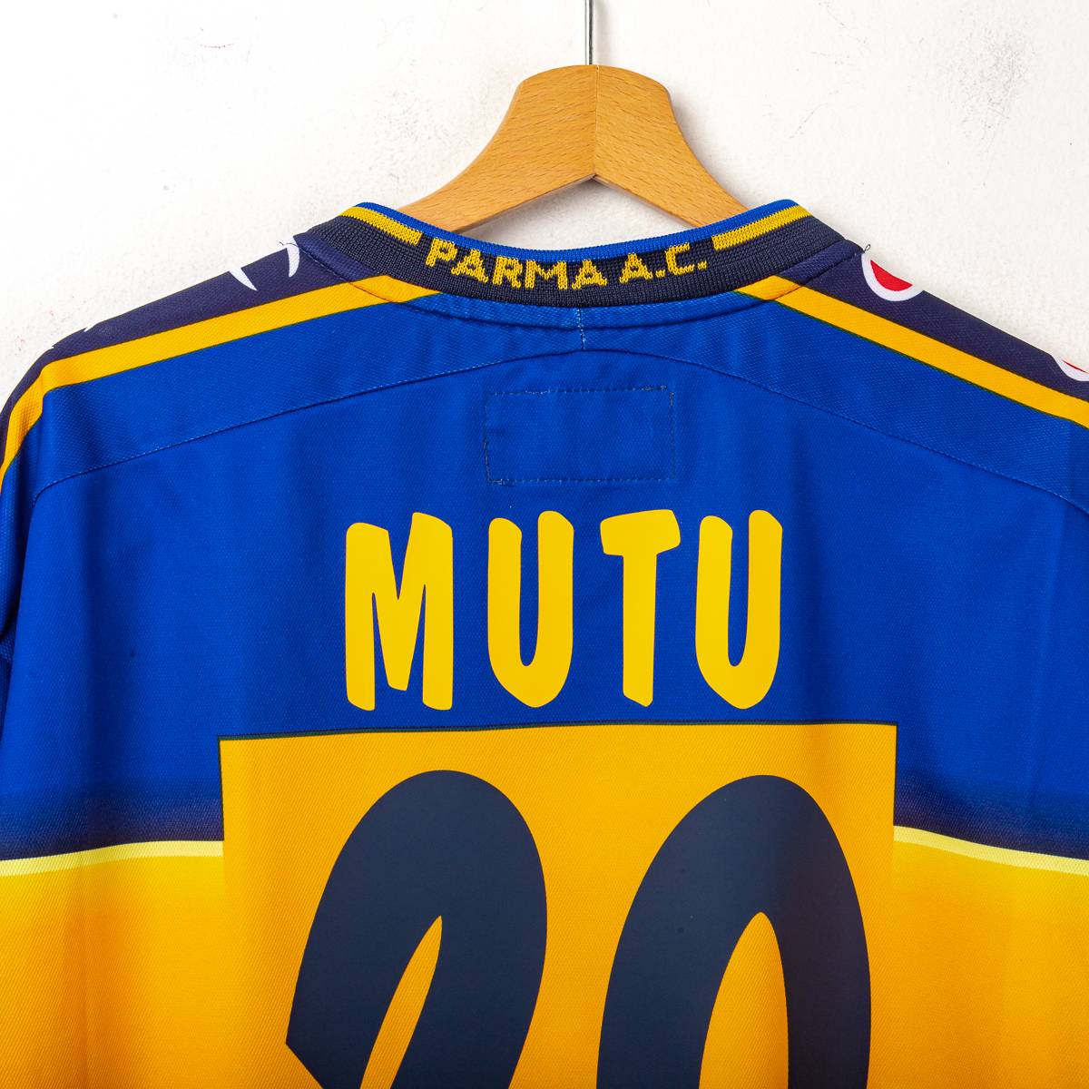 Maglia Home Parma Champion Mutu n20 2002/2003