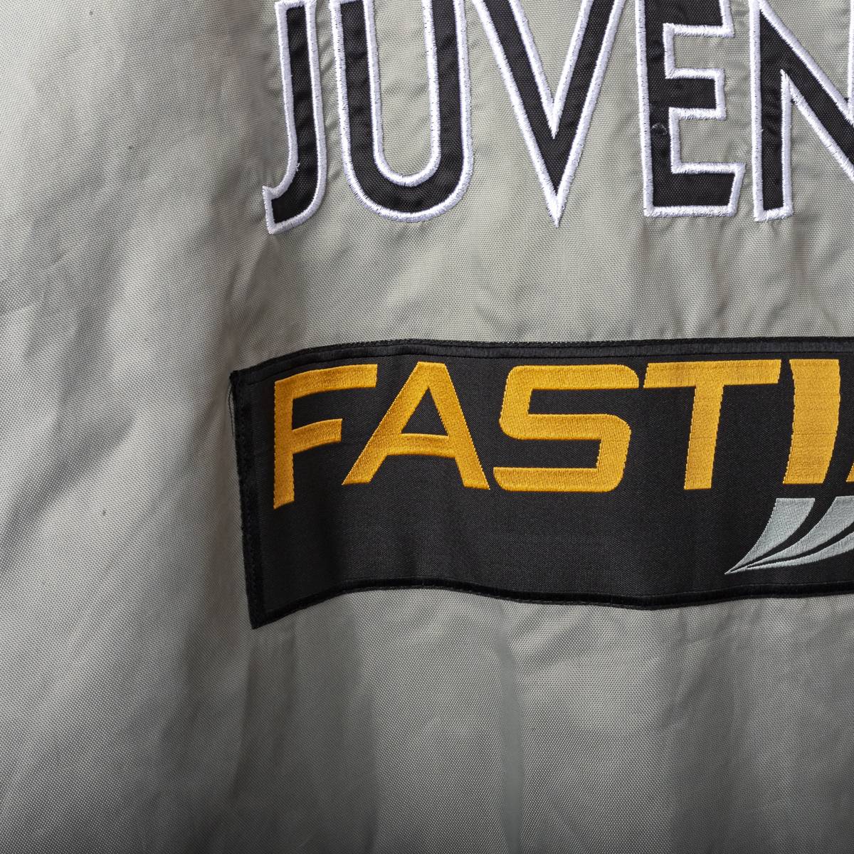 Giacca grigia juventus lotto fastweb 2002/2003
