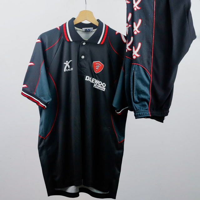 Completo Perugia Galex 2000/2001 by GALEX - Home