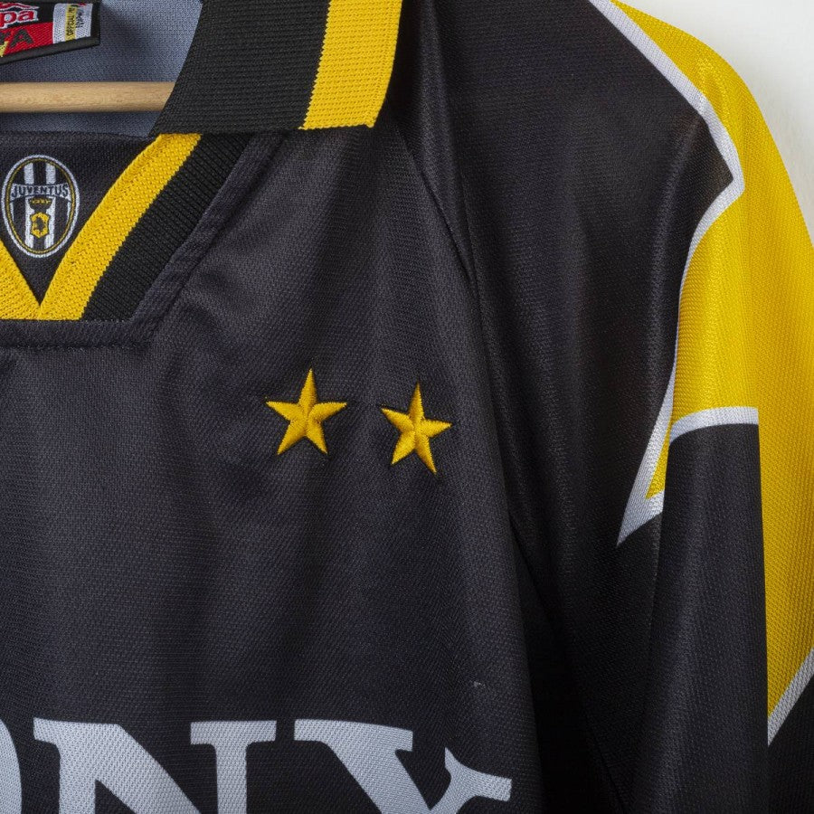 1995/1996 Juventus Kappa Sony Third Shirt