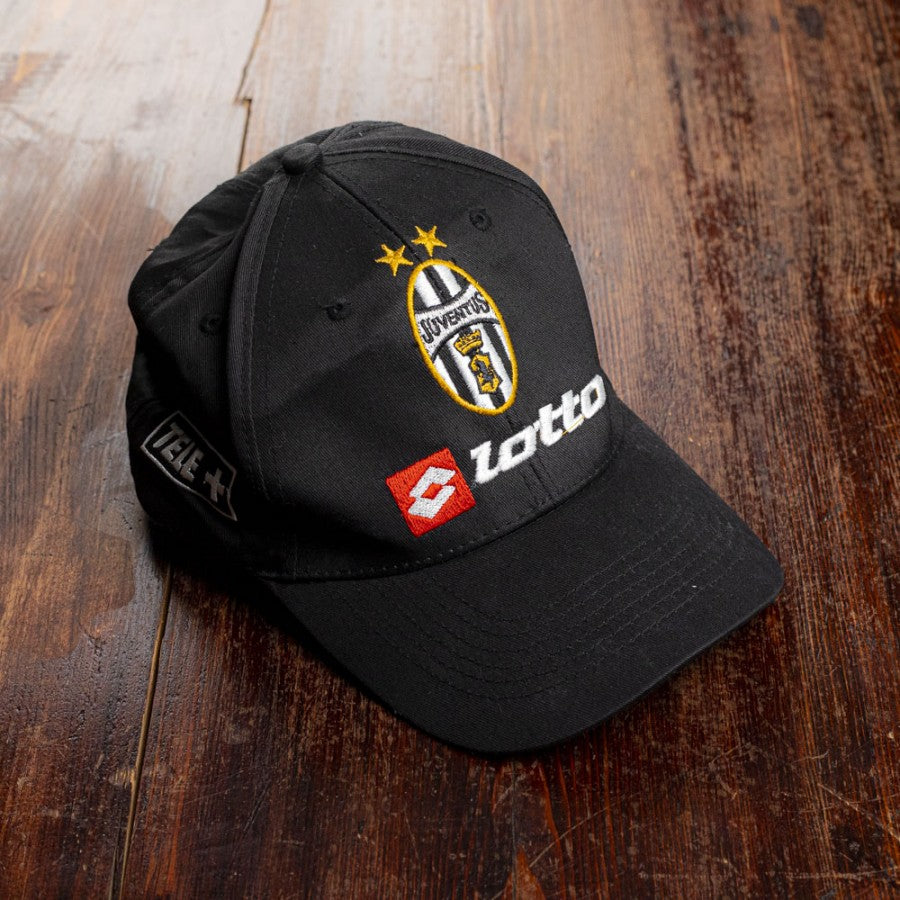Cappello Juventus Lotto 2000/2001 by LOTTO - Home