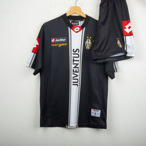 Kit allenamento Juventus Lotto Fastweb 2002/2003 by LOTTO - Home