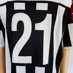 MAGLIA HOME JUVENTUS LOTTO 2001/2002 THURAM 21   by LOTTO - Le 7 sorelle (9)