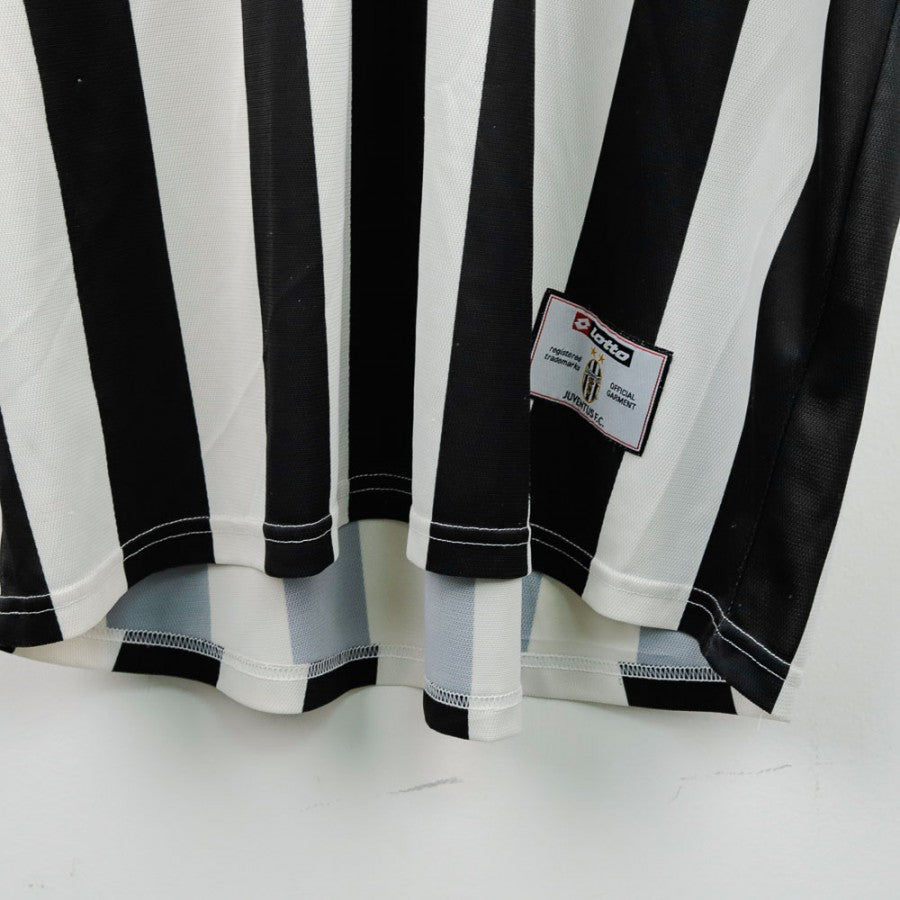 Maglia Home Juventus Lotto Trezeguet 17 2001/2002 by LOTTO - Home (19)
