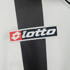 maglia home Juventus Thuram 21 2001/2002  by LOTTO - Home (14)
