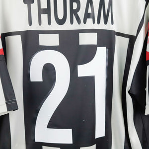 maglia home Juventus Thuram 21 2001/2002  by LOTTO - Home (5)
