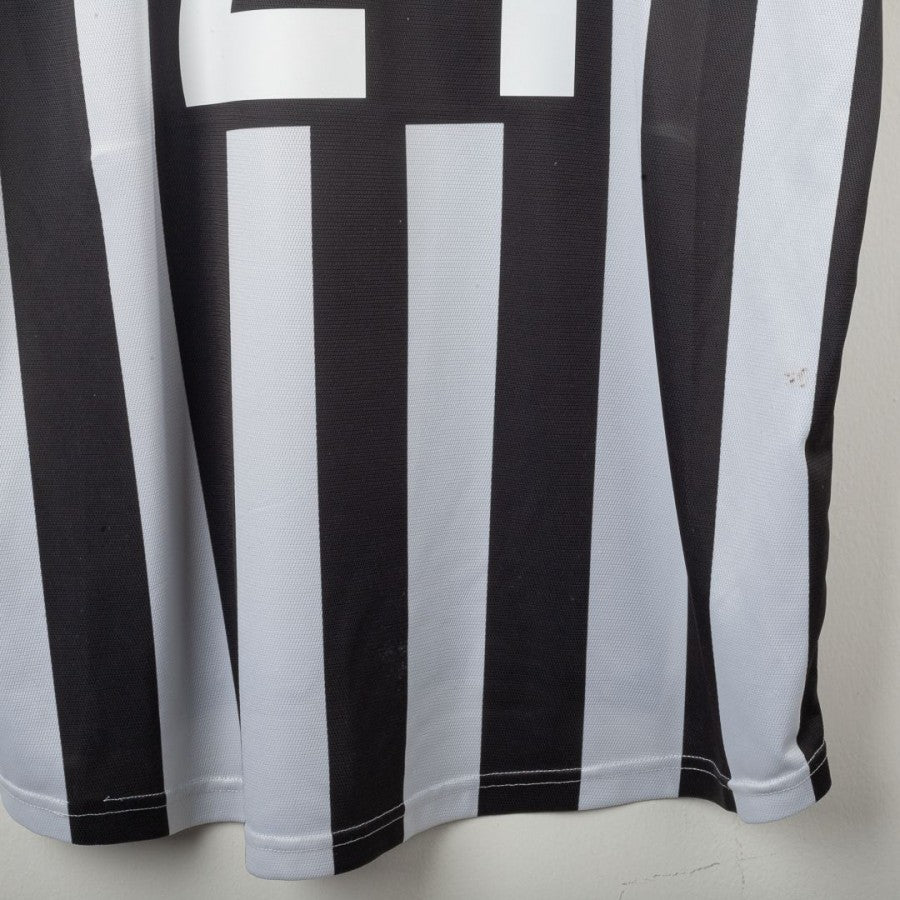 Maglia Home Juventus Thuram 21 2001/2002 by LOTTO - Home (14)