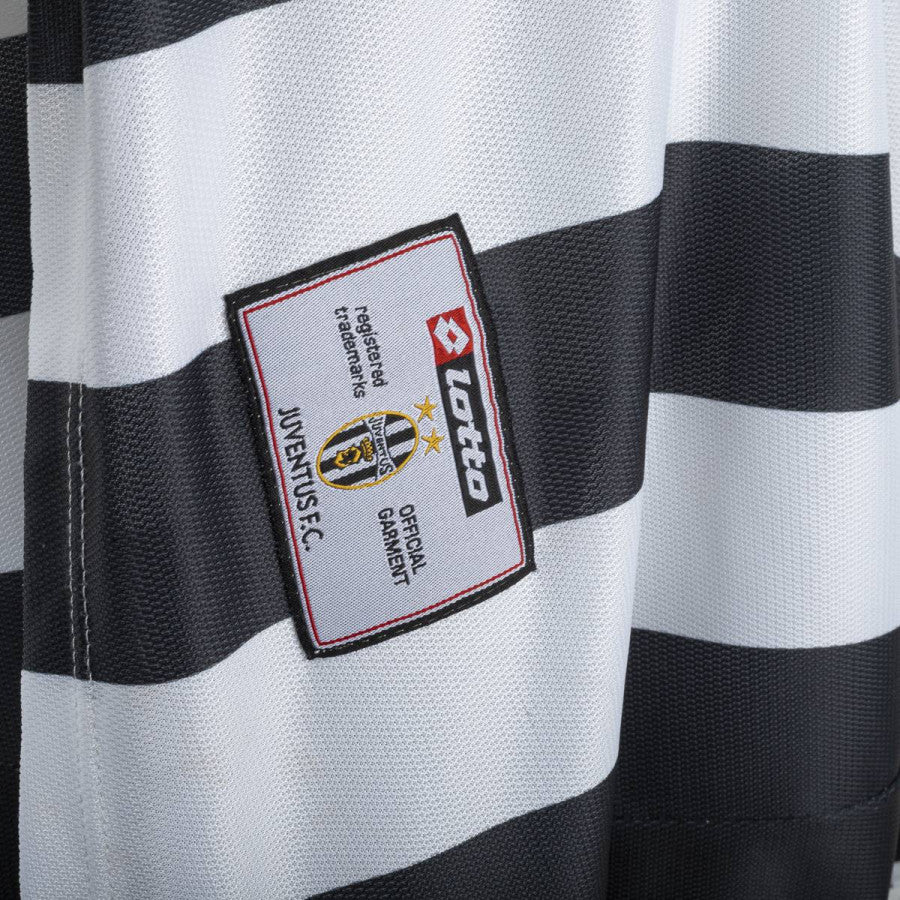 Maglia Home Juventus Trezeguet 17 2001/2002 by LOTTO - Home (20)