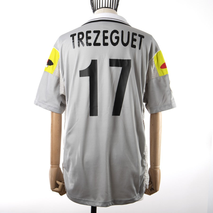 2000/2001 lotto juventus home jersey trezeguet 17
