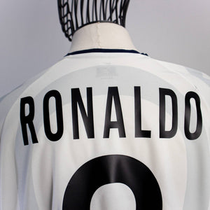 MAGLIA AWAY FC INTER RONALDO N9 2001/2002 by NIKE - Home (9)