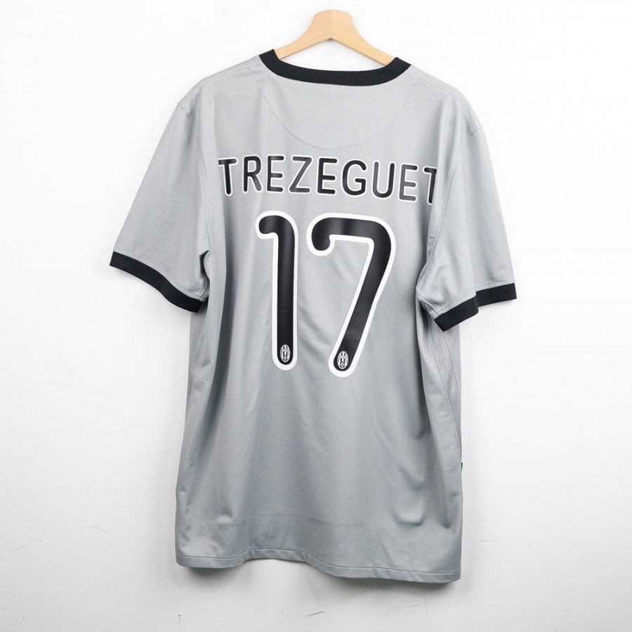 2009/2010 Away Juventus Shirt Trezeguet 17