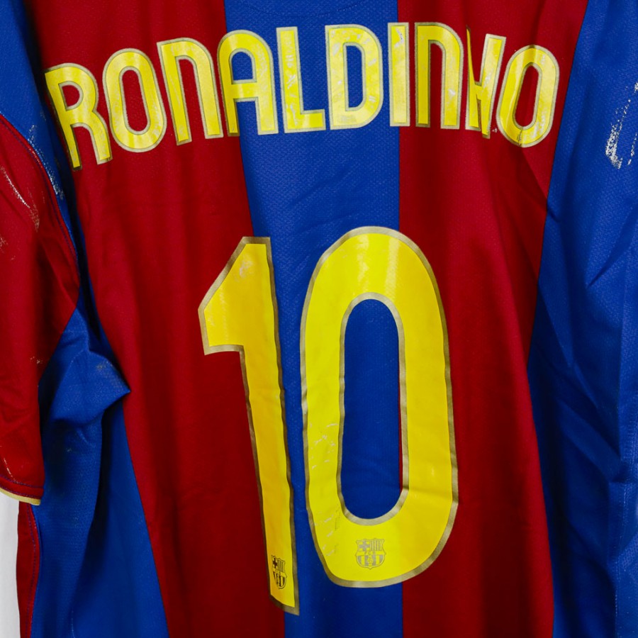 2007/2008 Barcelona Nike Home Jersey Ronaldinho 10