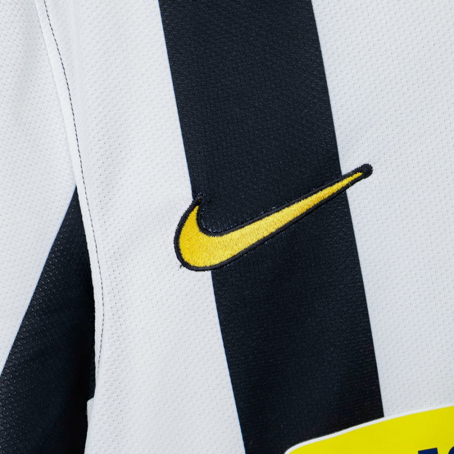 Maillot Juventus vintage floqué Amauri (2008-09) - Vintage Football Area Maillot Juventus vintage floqué Amauri (2008-09) - Vintage Football Area