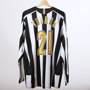 maglia home juventus thuram ml 21 2005/2006 by NIKE - Home