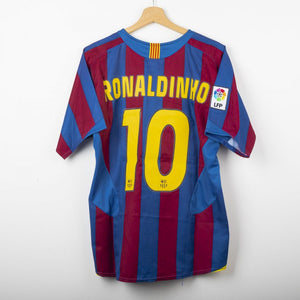Maglia Home Nike Barcellona Ronaldinho 10 2005/2006 by NIKE - Home