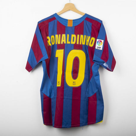 Maglia Home Nike Barcellona Ronaldinho 10 2005/2006 by NIKE - Home