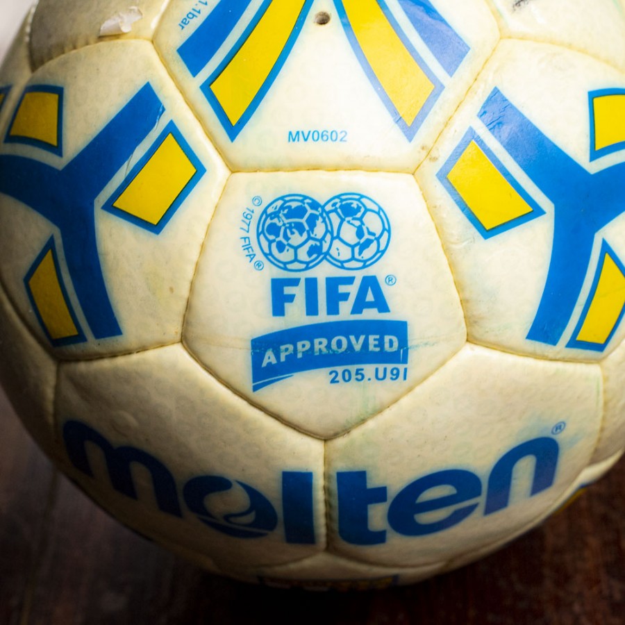 Pallone Parma Molten - Home (2)