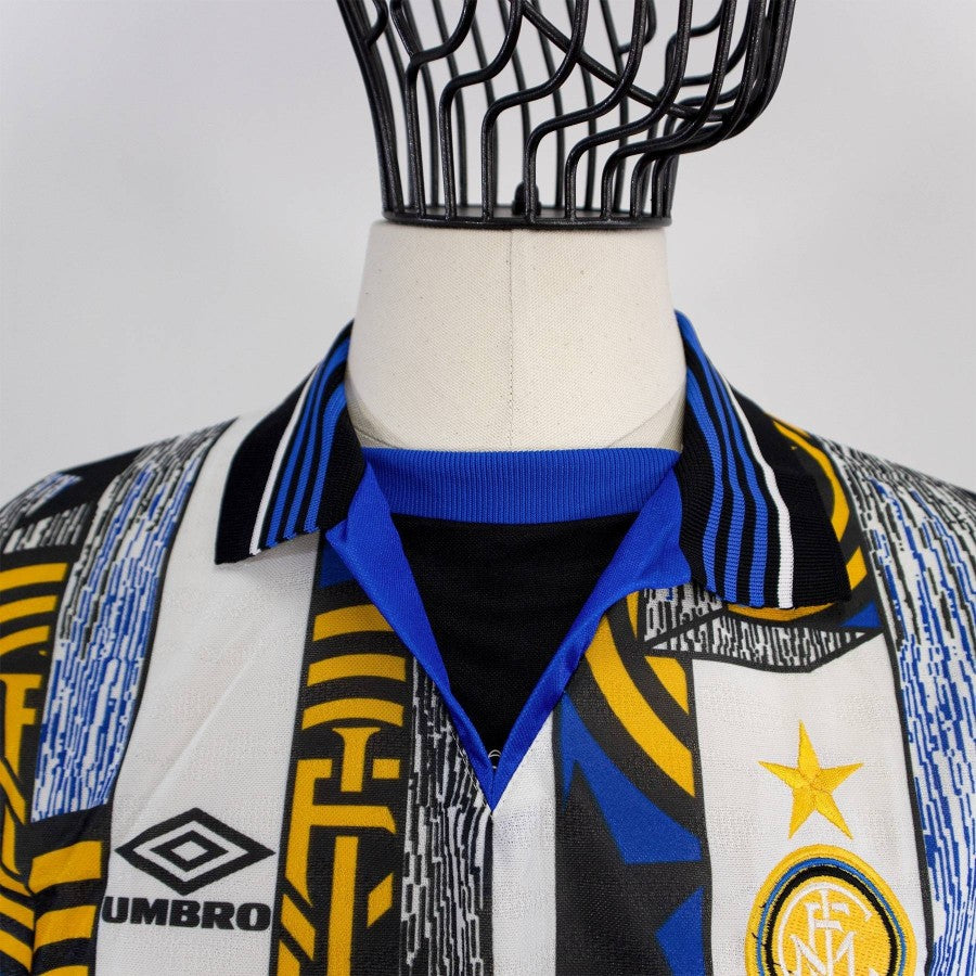 MAGLIA AWAY INTER  UMBRO N4 ZANETTI 1995/1996 by UMBRO - Home (7)
