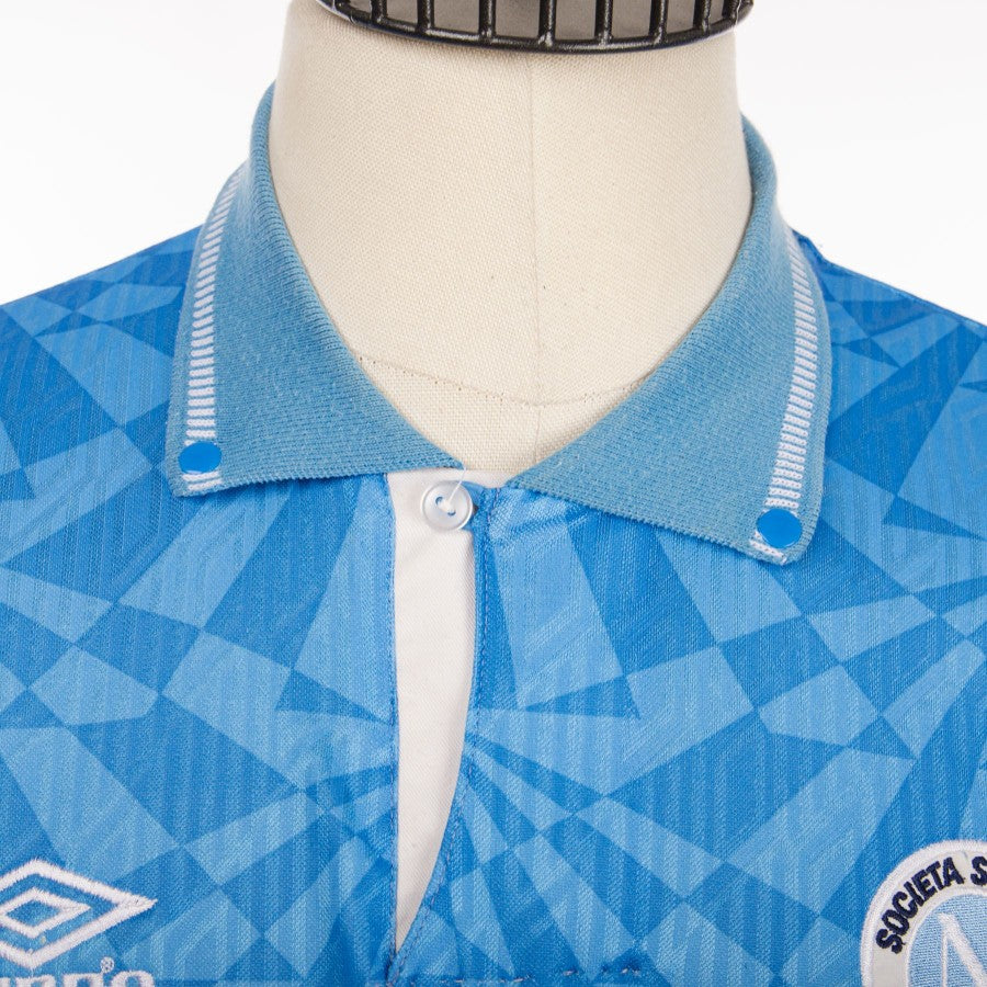 Maillot rétro NAPLES 1985 MARADONA - Les Voyages En Ballon Maillot rétro NAPLES 1985 MARADONA - Les Voyages En Ballon